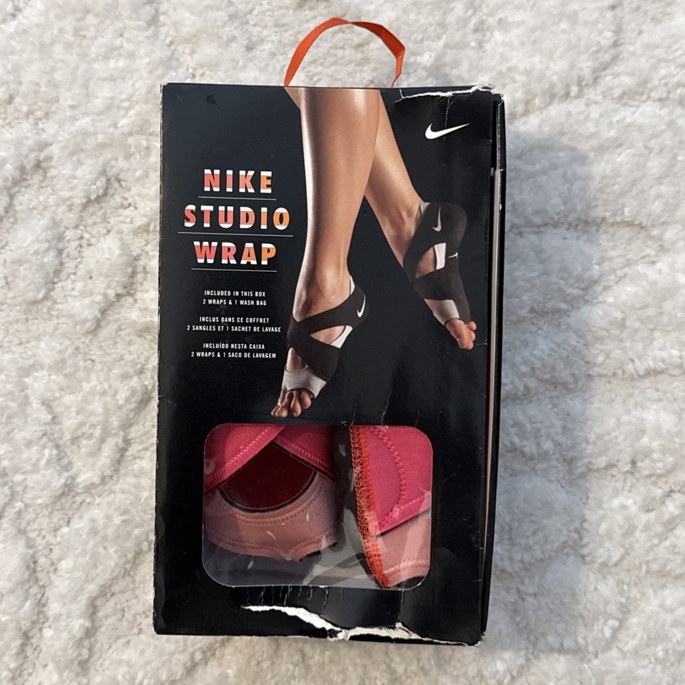 Nike Studio Wrap Shoes Atomic Red Size M 8-9 Yoga Dance Ballet 605763 603 NO BAG